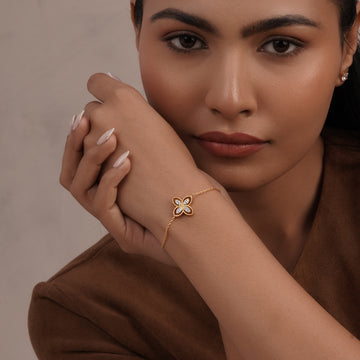 Petal Glow Chain Bracelet in 92.5 Sterling Silver
